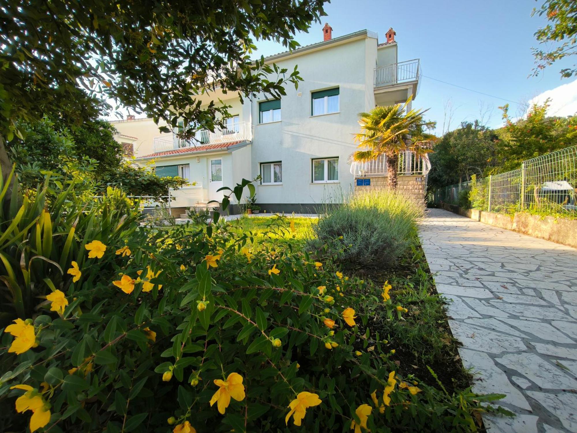 Appartement Jadran *